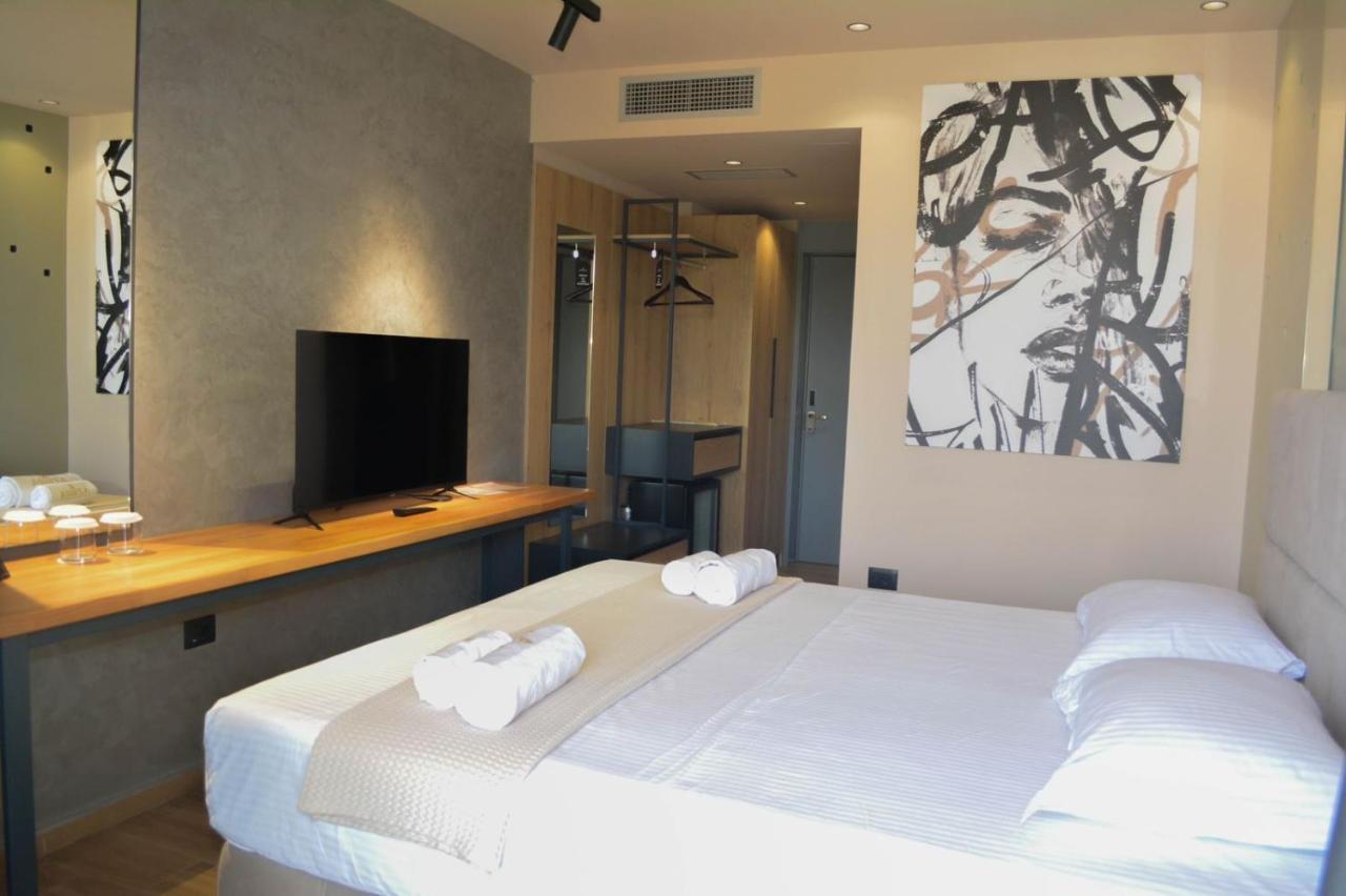 Azura Ksamil Hotel Buitenkant foto