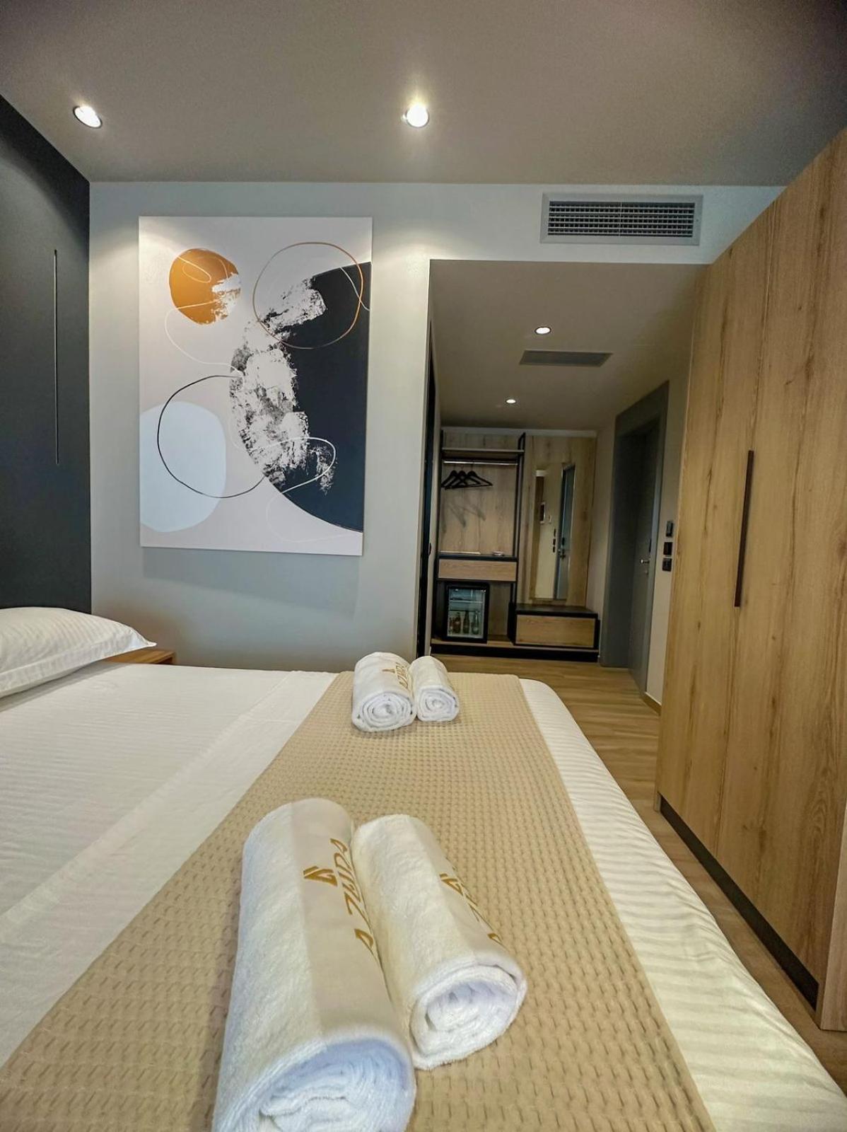 Azura Ksamil Hotel Buitenkant foto